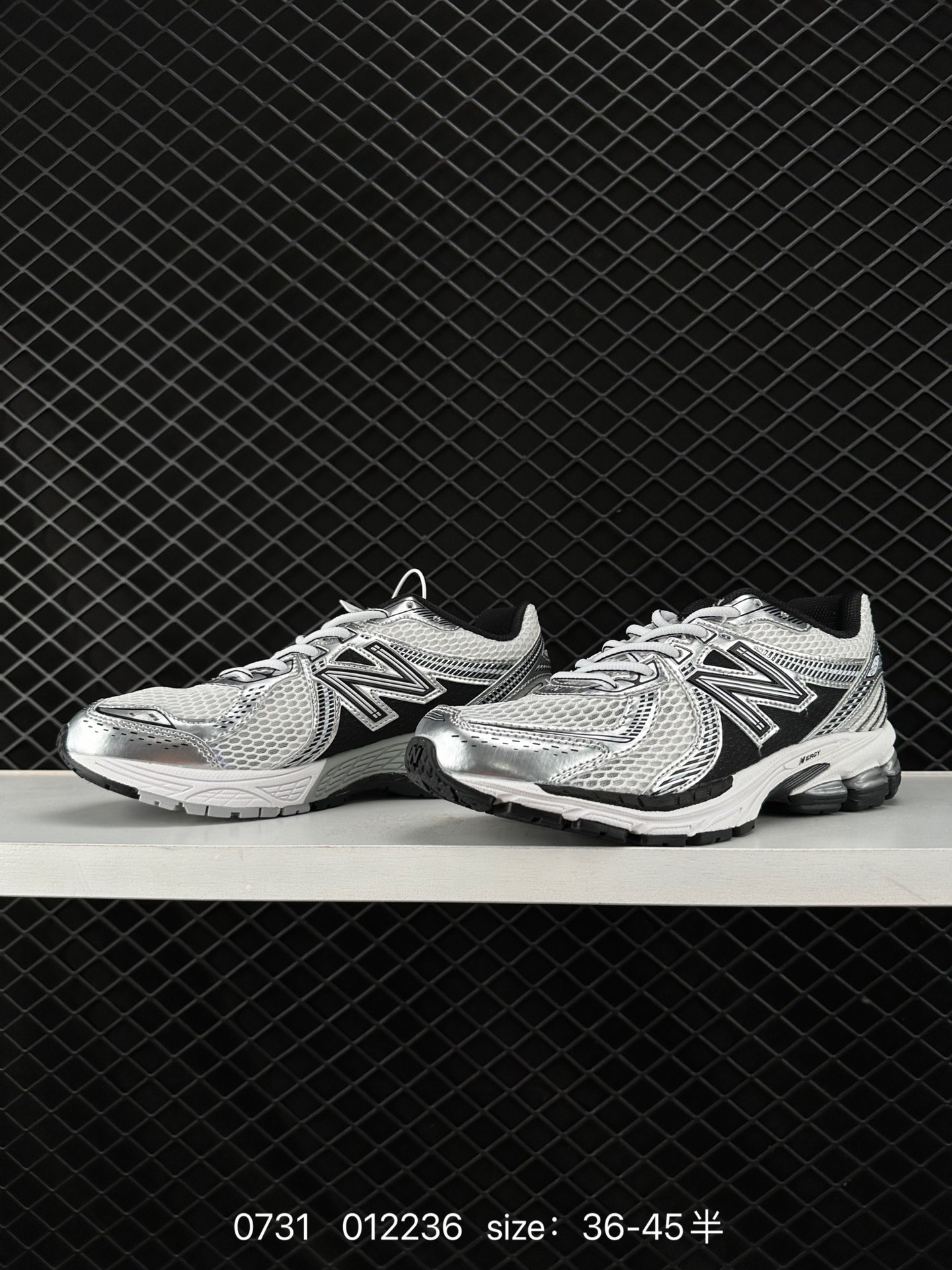 New Balance ML860 V2